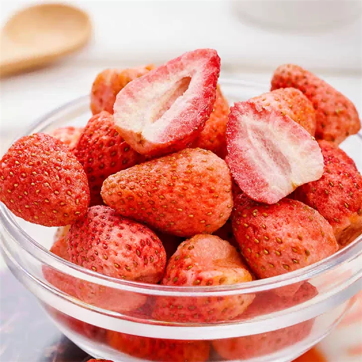 Bulk Dried Strawberries suppliers